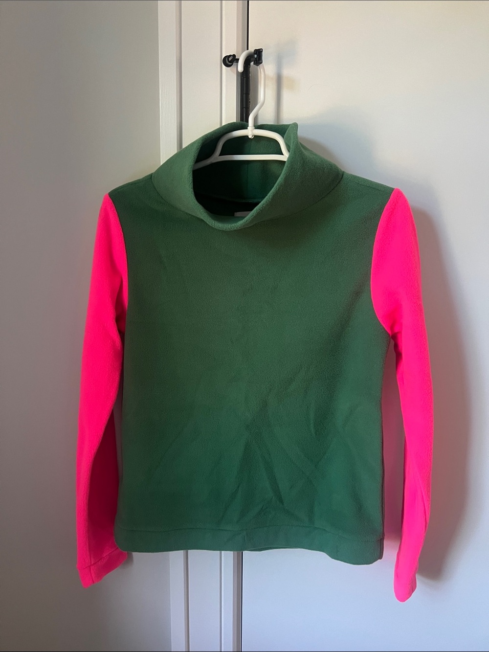 Dudley Stephens Emerald Green and Pink Colorblock Fleece